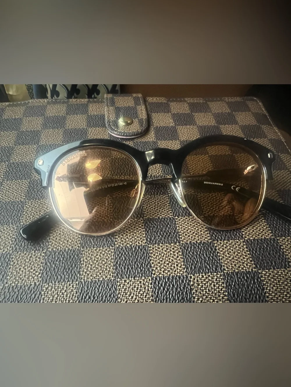 DSQUARED2 check canvas